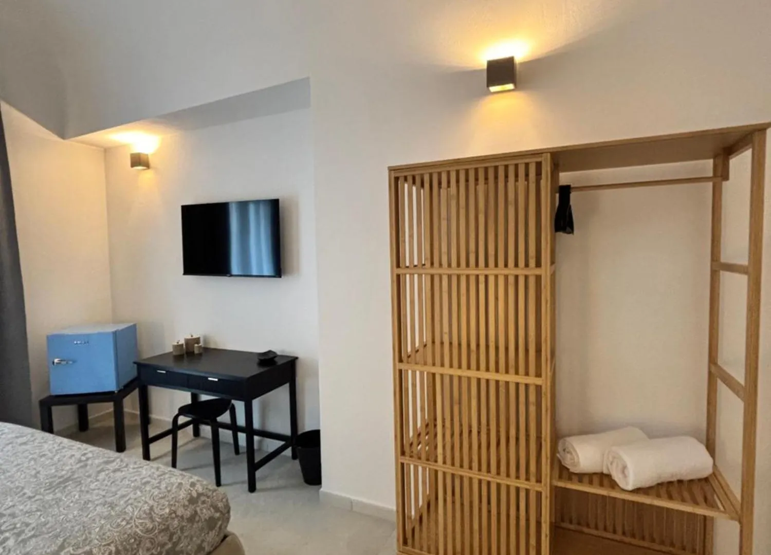 Homestay Historic Central Balcony Rooms & Apartment On Via Maqueda Palermo