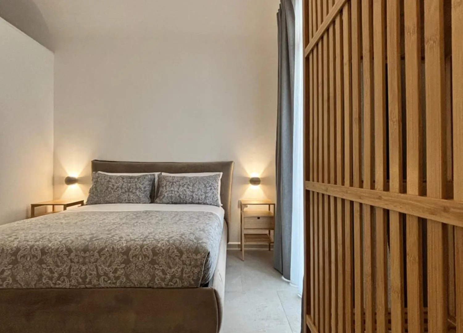 Homestay Historic Central Balcony Rooms & Apartment On Via Maqueda Palermo Italy