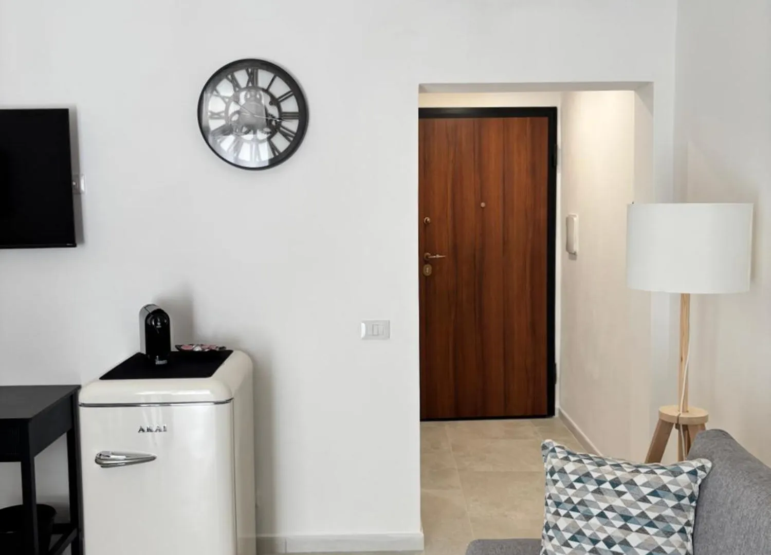 Historic Central Balcony Rooms & Apartment On Via Maqueda Palermo