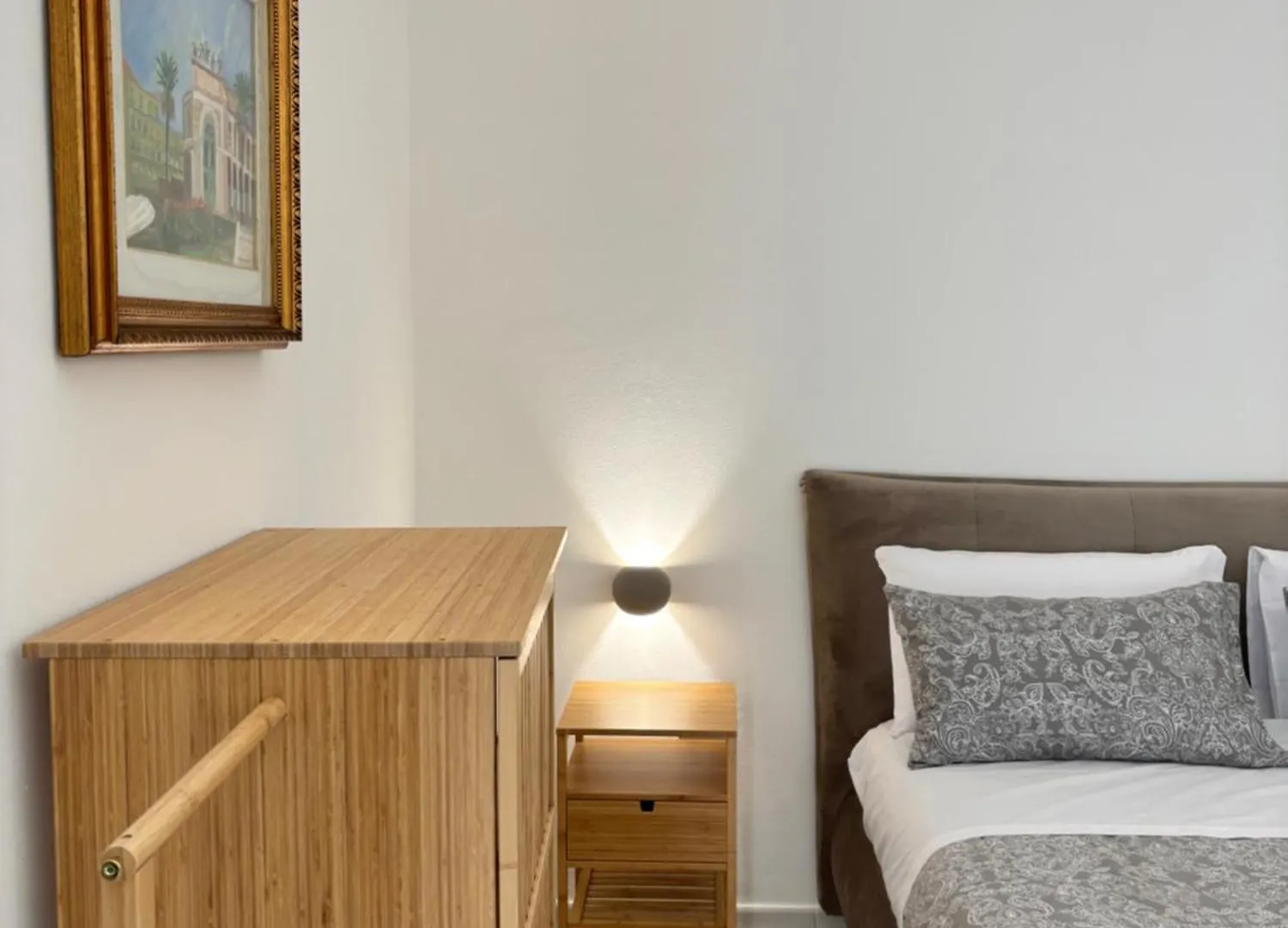 Homestay Historic Central Balcony Rooms & Apartment On Via Maqueda Palermo